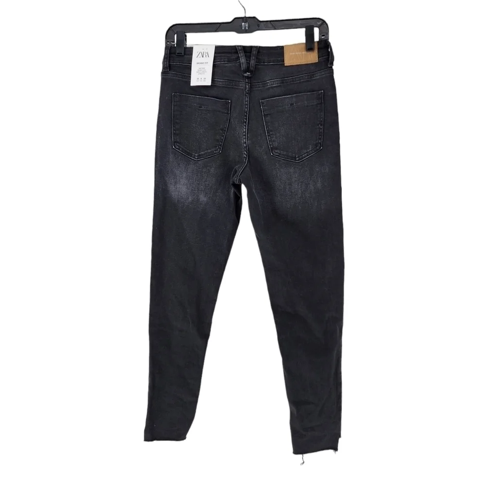 Zara Women's Mid-Rise With Rhinestone Button Skinny Jean - 6